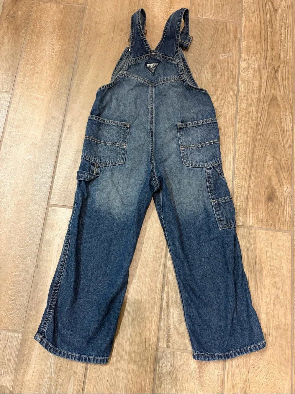 OshKosh B'Gosh kids' overalls featuring adjustable metal-buckle straps size 5T